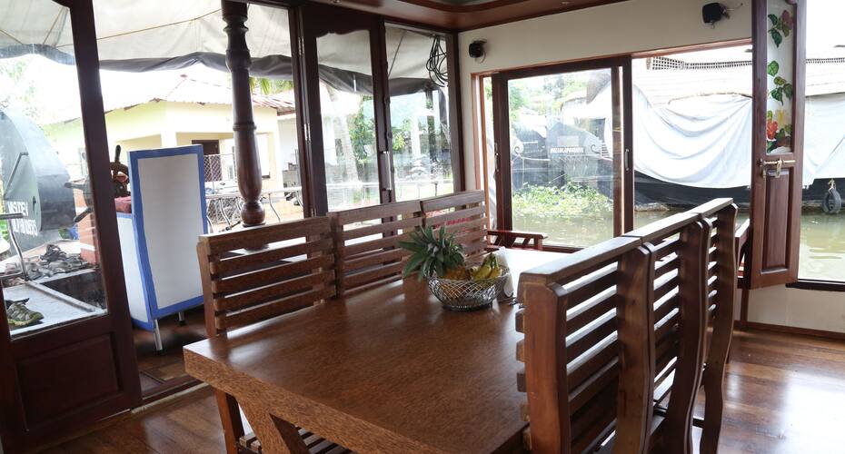 RVK Premium Houseboat, Alleppey 5